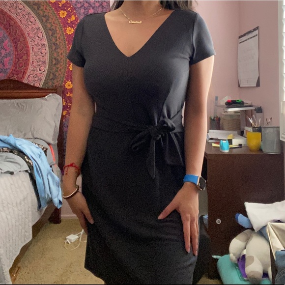 Simple Dress! - Picture 6 of 7